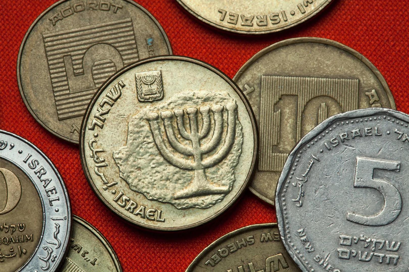 Israel further restricts cash transactions in move toward digital currency